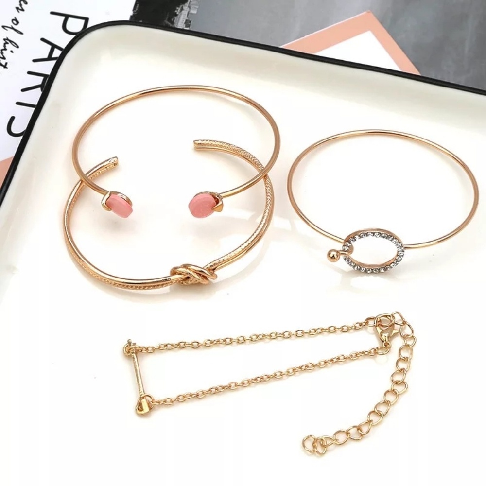 💎✨ LAST ONE 😱 Chic Bracelet Set - Picture 2 of 4